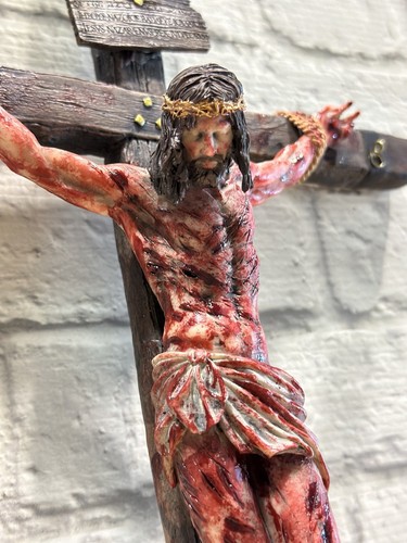 Crocifisso realistico - realistico, la
