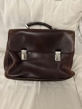 PRADA borsa porta documenti In Pelle marrone,interno come nuovo(mai usata) 40x32