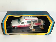 Corgi 406 - Ambulanza