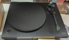 Rega Planar 3 Turntable