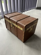 Ancienne Malle Pour Poupée