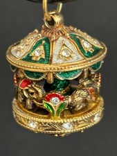 CAROUSSEL, PENDENTIF, STYLE