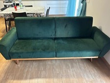 divano letto 3 posti, misure 220x80x53, di un bellissimo color verde bosco 