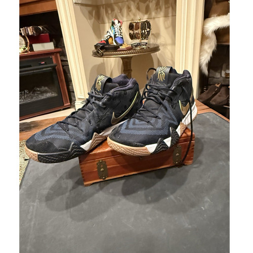 Nike kyrie halloween - 4,