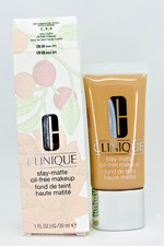 Clinique Stay-Matte trucco