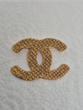 Broche Vintage CHANEL logo CC Entrelacés en Métal Doré