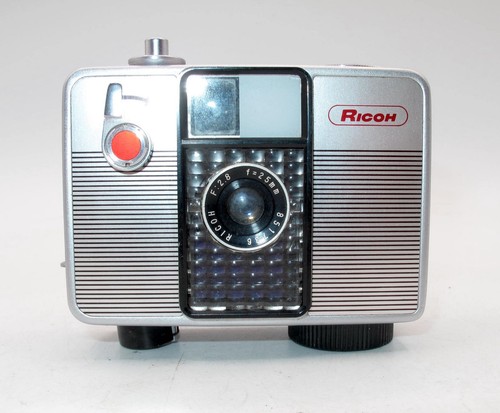 Ottima fotocamera ricoh - *ottima*, auto