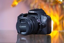 Canon EOS 200D + EF-S 18-55mm