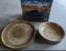 Service 12 ceramic plates