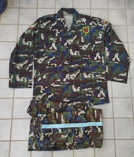 Giacca e pantaloni uniforme mimetica blu bosco esercito persiano con toppa ed etichetta