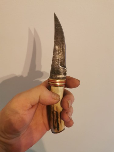 Coltello caccia in - caccia,