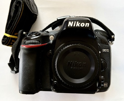 Nikon 610 ottima - d,