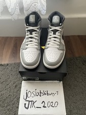 Nike Air Jordan 1 Mid Light