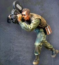 Modellino figure in resina 1/35 kit cameraman militare USA non assemblato non dipinto