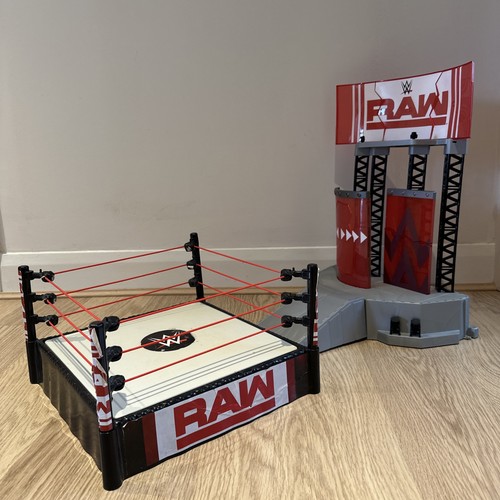 Wwe wrekkin raw - raw, stage