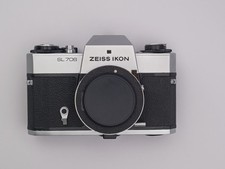 Zeiss Ikon SL 706 Camera Body (M42 Mount) + Original Case – Made in Germany