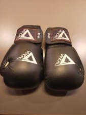 ATTREZZATURA ABBIGLIAMENTO DA KICK BOXING