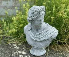 Scultura in pietra busto