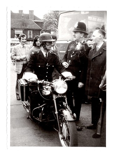 C209 moto bsa 650 - c209, police