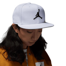 CAPPELLO NIKE JORDAN JORDAN