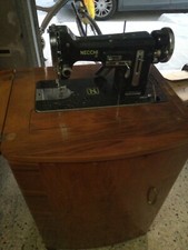 Macchina da cucire necchi nero serie nova vintage anni 1950 da collezione