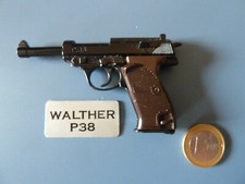 Modellino pistola in miniatura Walther P38  - Fabbri Editore, scala 1: 2,5.