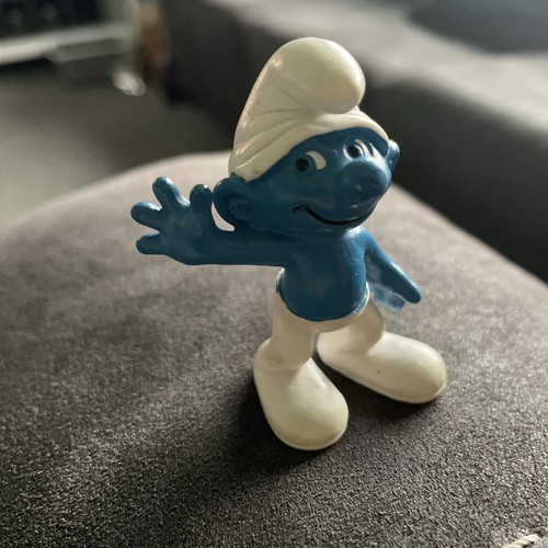 Clumsy smurf made germany - in,