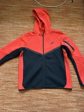 nike tech rosse e nere