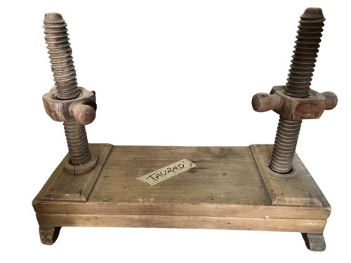 Antica pressa legno - pressa,