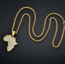 Collana in oro con ciondolo