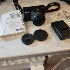 [Near MINT] Canon EOS M10