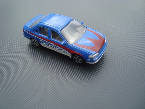 Modellino auto toyota corolla - modellino,