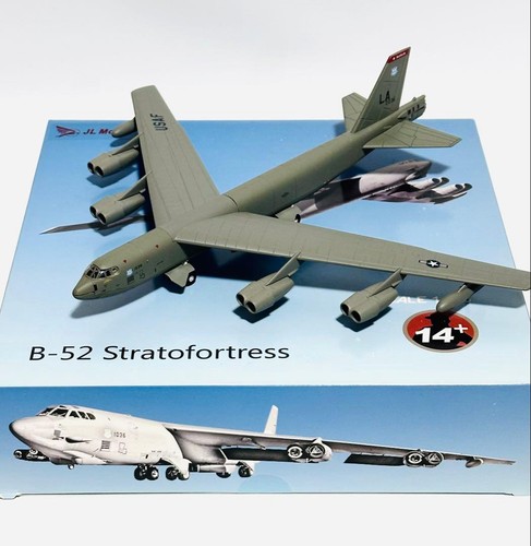 Models 200 b 52 - 1/200, b-52