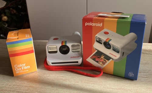 Polaroid generation 2 - polaroid, go