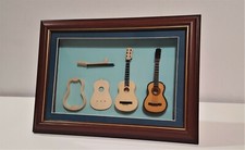 CORNICE CON STRUMENTO DI