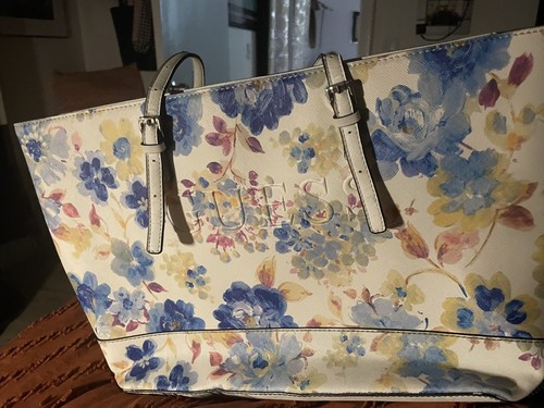 Guess handbag rare design - handbag,