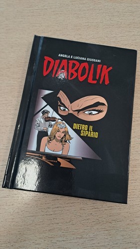 Diabolik dietro sipario - sipario,