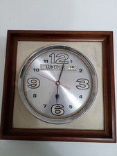 OROLOGIO DA PARETE MADE IN FRANCE VINTAGE ANNI 70-FUNZIONANTE CAMBIA IL GIORNO