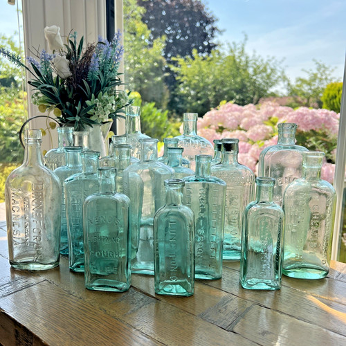 Antique pharmacy green - green, glass