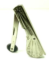Utensile orlatore macchina da cucire SINGER D'EPOCA cucito