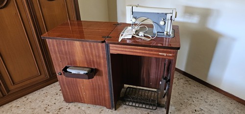 Macchina cucire vintage - da,