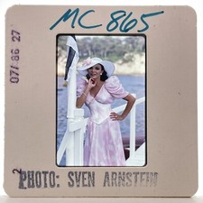 Slide 35mm Joan Collins a