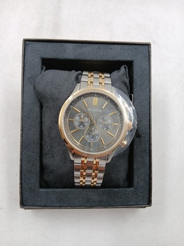 Bulova 98a215 42mm silver - 98a215,