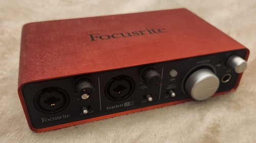 Focusrite scarlett 2i2 - scarlett,