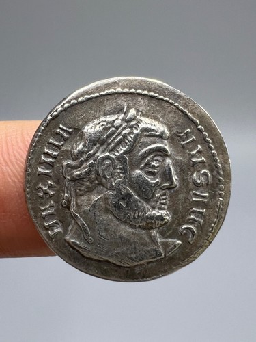 Antica moneta romana - , galerio