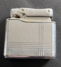 : vecchio accendino a gas