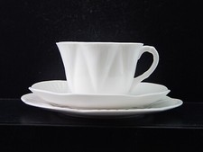 ANTICA PORCELLANA BIANCA TRIO