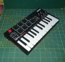Akai MiniPlay MPK Mini 25 tasti, cassa incorporata suoni preinstallati MIDI