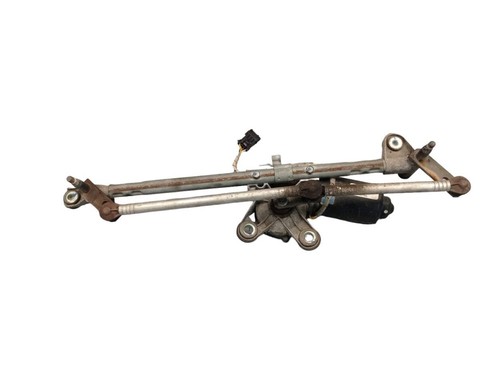 Tergicristallo frontale con - tergicristallo,