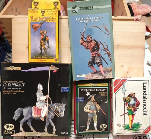 Lotto figurini metallo scale - figurini,